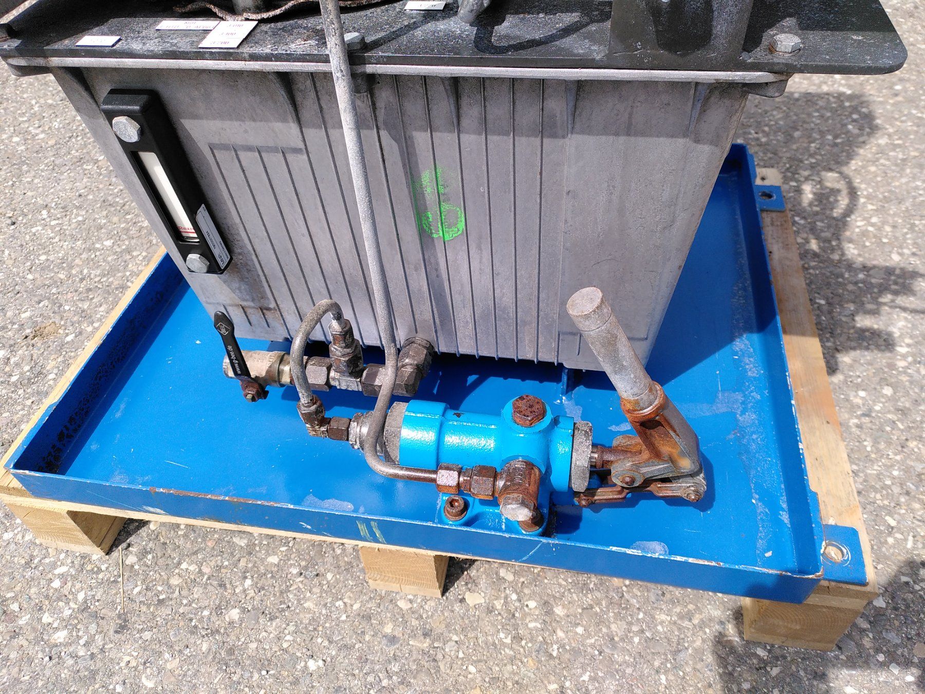 Motori: Hydraulik Agregat / Agrégat hydraulique – Usato da Bassecourt venduto da Jumat 5