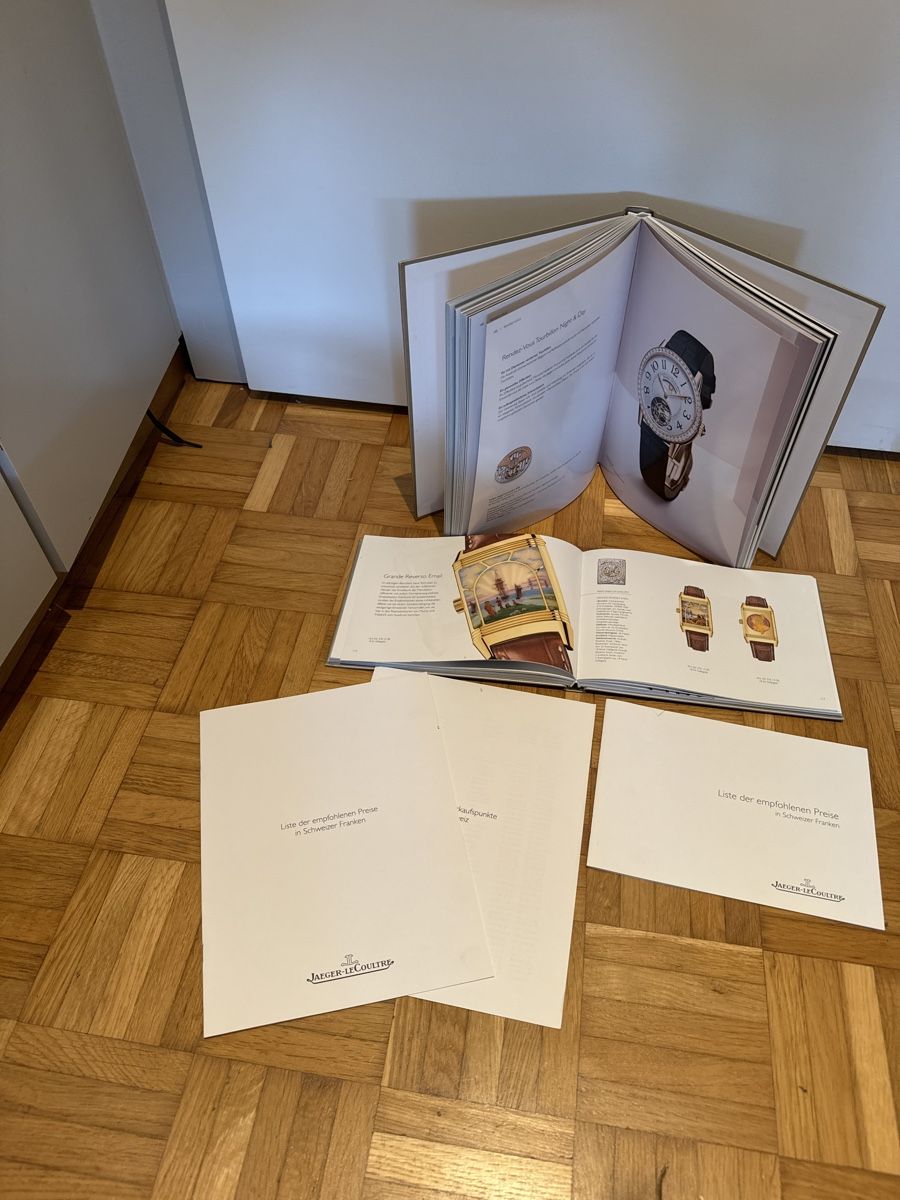Jaeger-Lecoultre Orologi: 2x Jaeger-Le Coultre Bücher – Usato da Buttikon SZ venduto da Micha1307