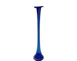 Hohe, schlanke Vase