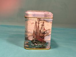 Blechbüchse, 4 Segelschiffe