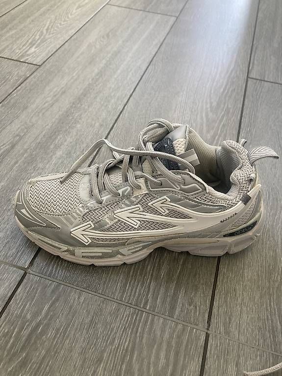 Scarpe da uomo: Scarpe Off-White – Usato da Rancate venduto da sanaman