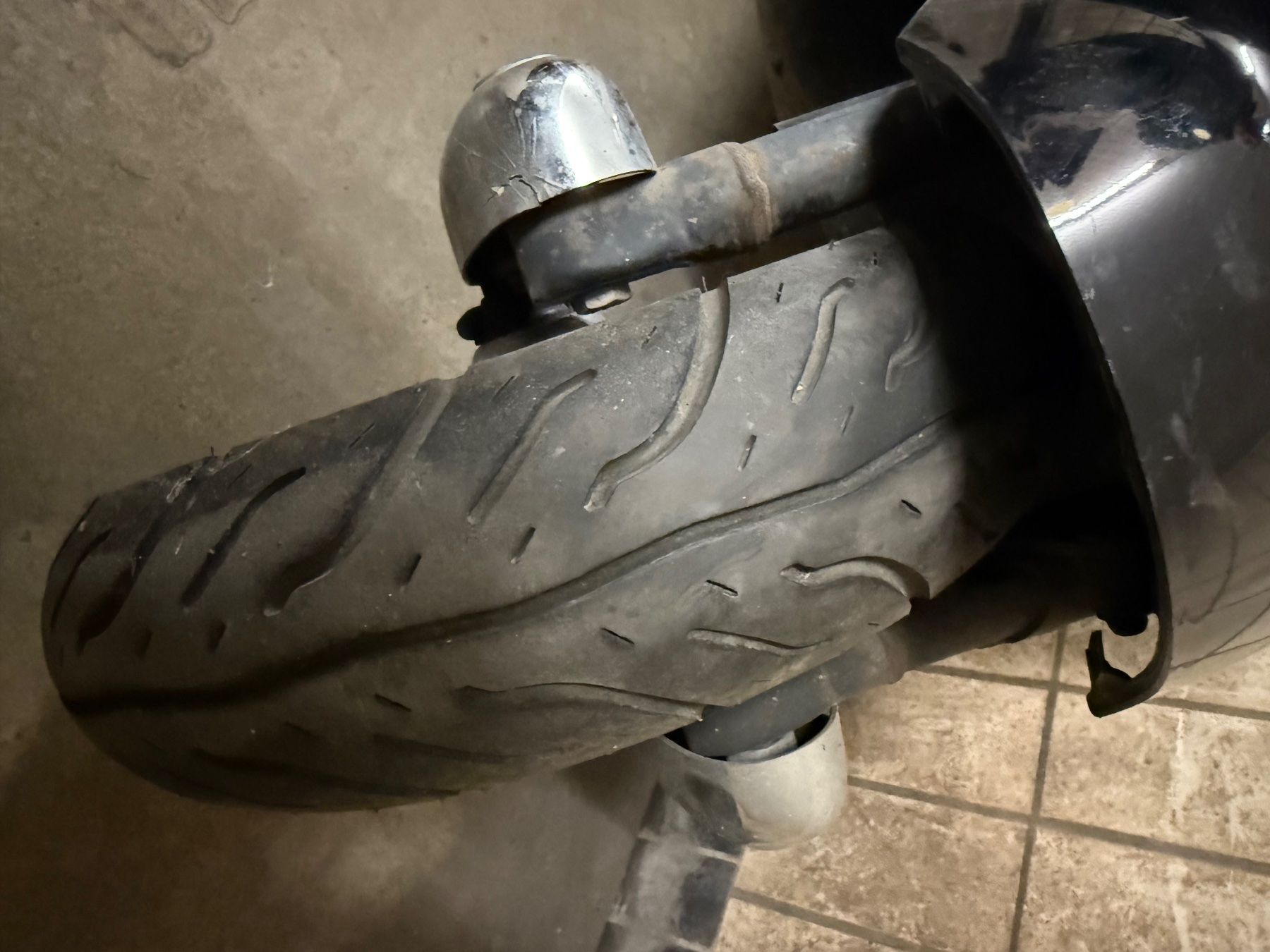 Aprilia Scooters: Aprilia Habana 50 Roller – Gebraucht aus Basel von John003 9