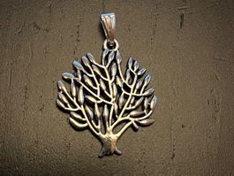 Amulett / Anhänger Baum