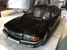 BMW 740 i im Massstab 1:24