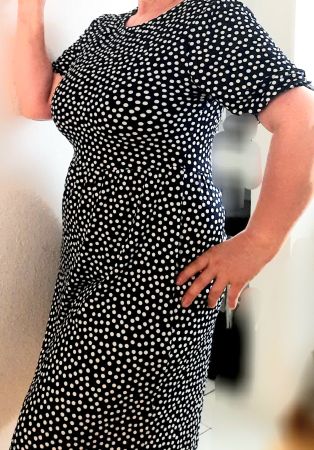 Schickes Sommerkleid mit Punkten Gr. S/36-38/40