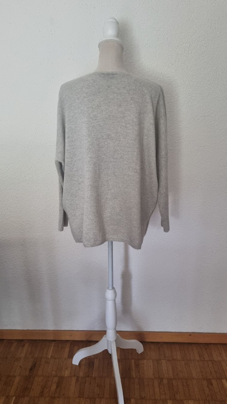 Pullover & Sweatshirts: Cooler oversize Pullover von " WHYCI MILANO" Gr. 38 (It 44) – Neu (gemäss Beschreibung) aus Schneisingen von backstore24 3
