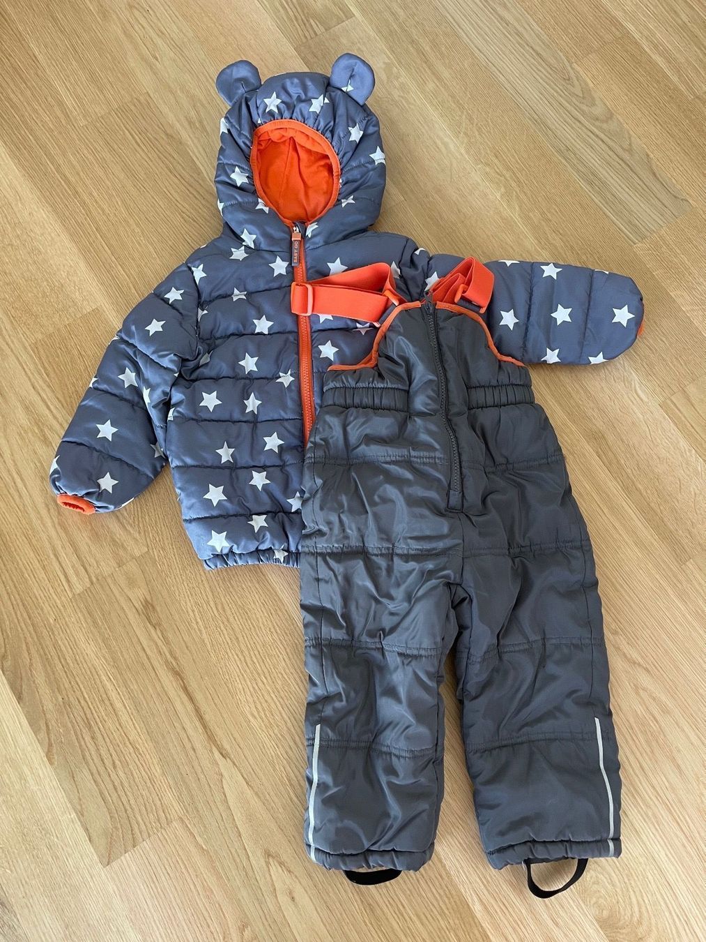 Jacken & Mäntel: Overall (Jacket+Trousers) – Gebraucht aus Rickenbach b. Wil von iah_pg6d