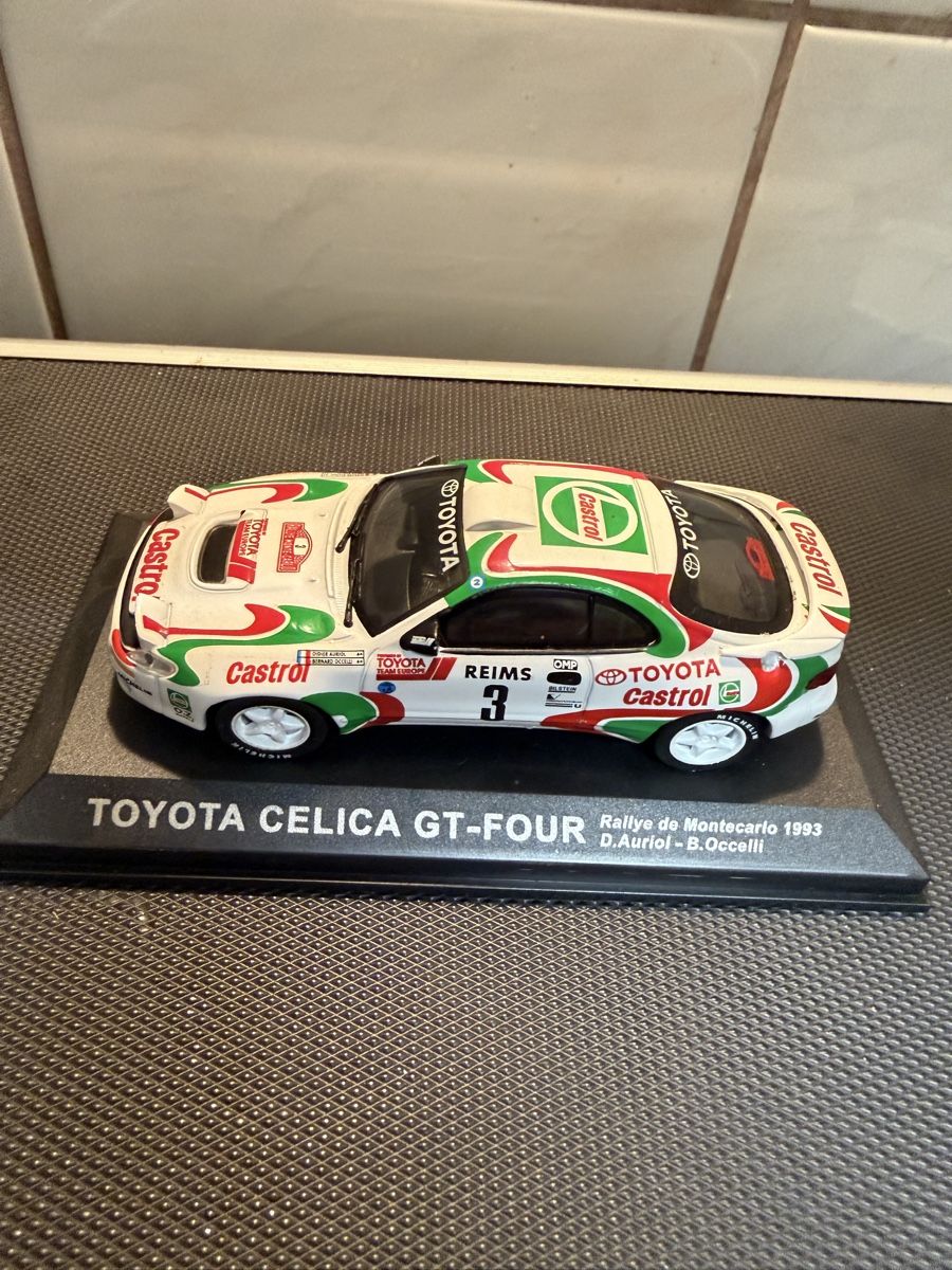 Toyota Modellini d'auto: Toyota Celica GT-FOUR. 1993.  1/43 – Usato da Versoix venduto da Jeannot57