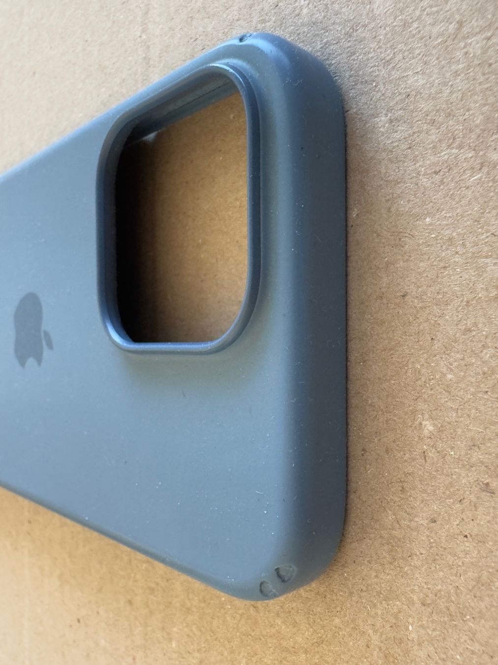 Apple Covers & Schutzfolien: Coque Apple iPhone 15 Pro Max – Gebraucht aus Yverdon-les-Bains von ele_z7jf 1