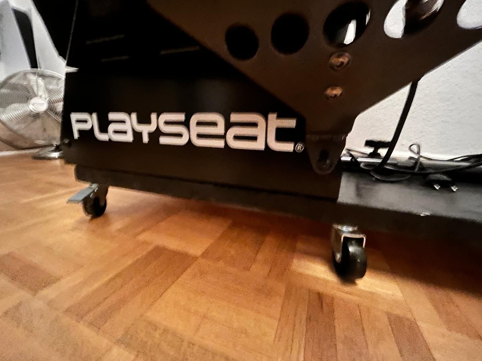 Giochi: Simracing Playseat Thrusmaster – Usato da Fribourg venduto da flupie 5