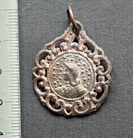 Anhänger Medaille silberfarben rund Verzierungen antik