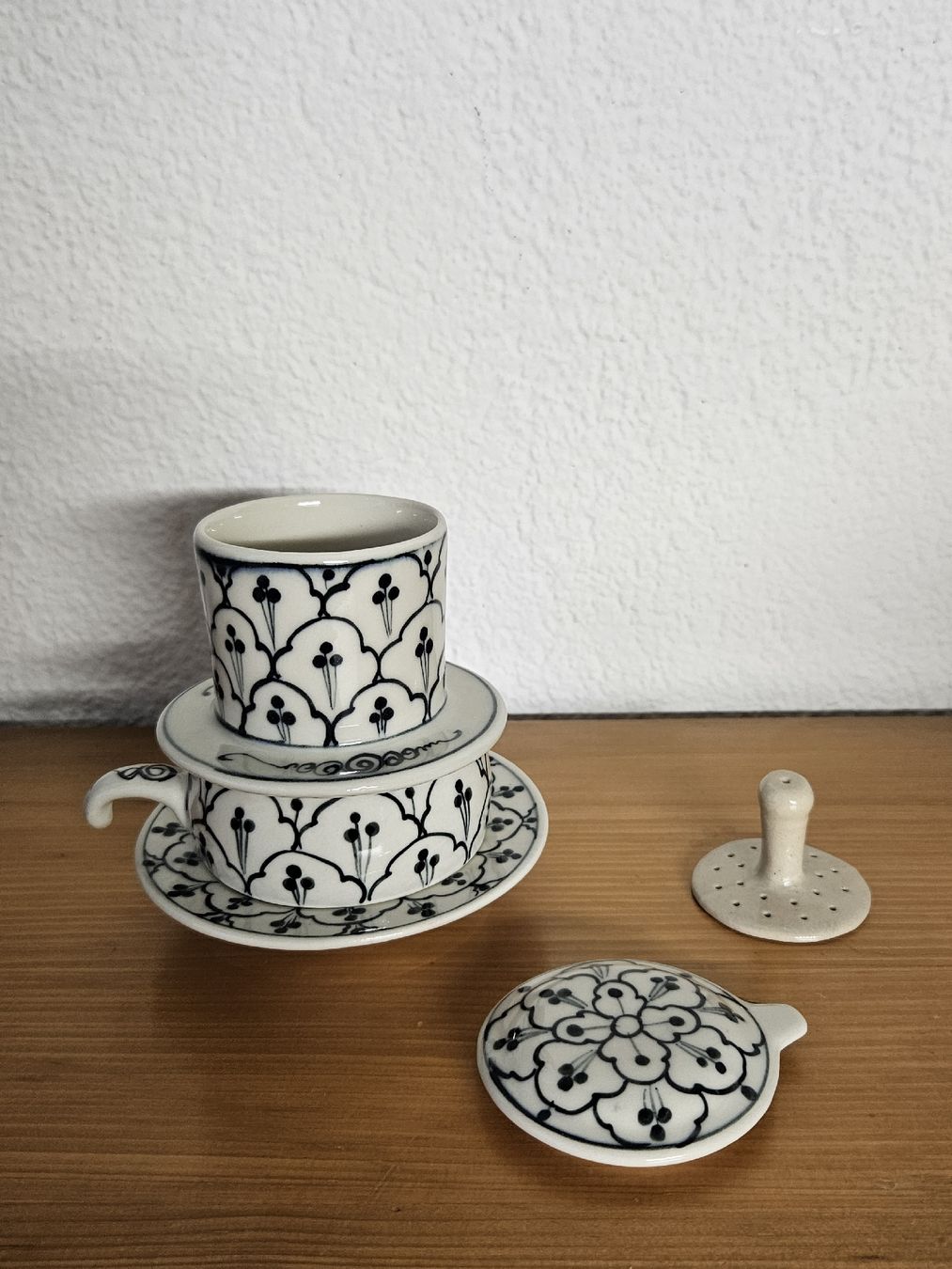Teiere: Vietnamesischer Kaffee Filter 5-teilig, gebraucht – Usato da Zürich venduto da Mme.Sora