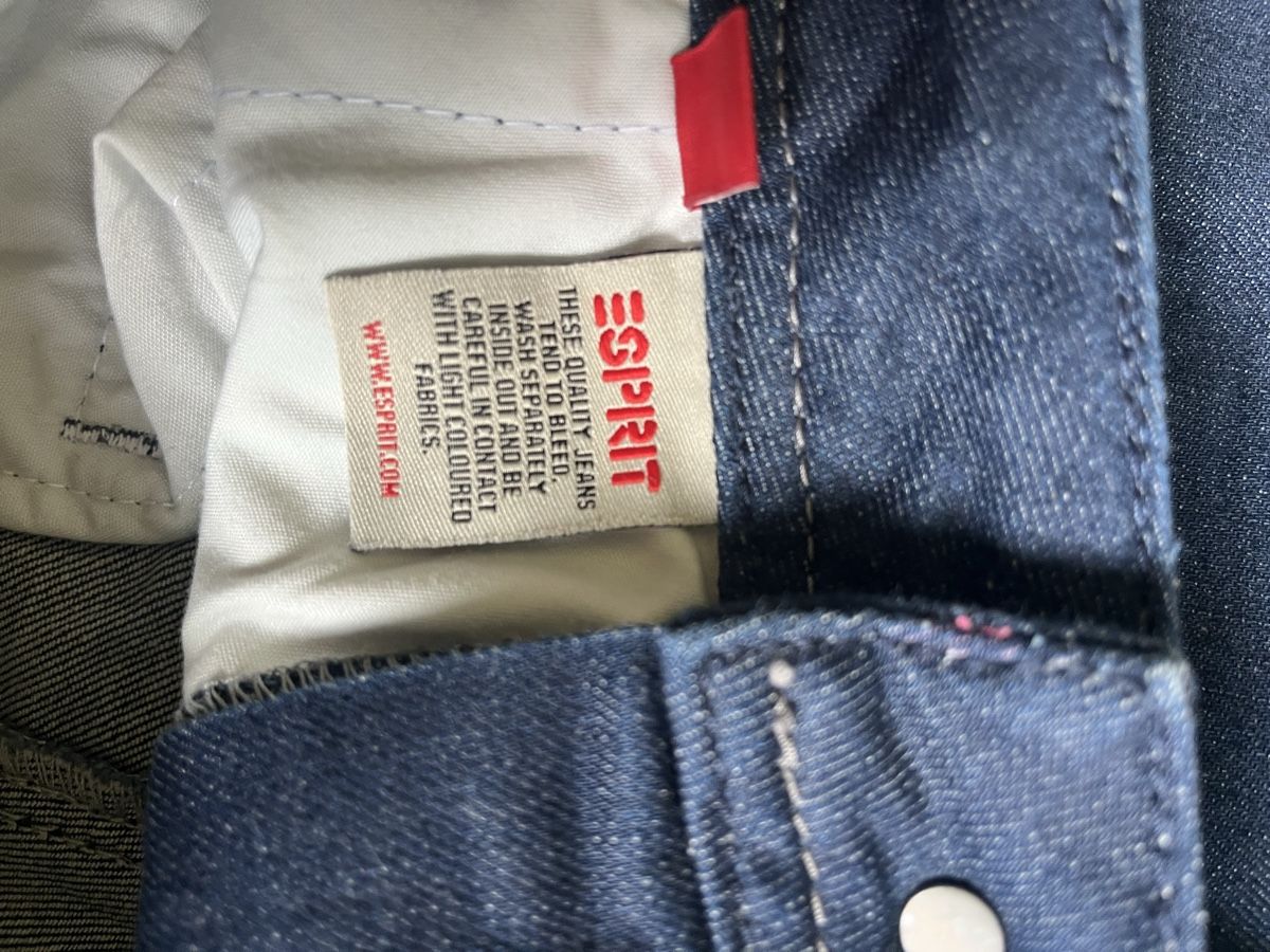 Esprit Jeans: Jeans von Esprit Neu – Nuovo e nell'imballaggio originale da Trin venduto da _qf2w_ 5