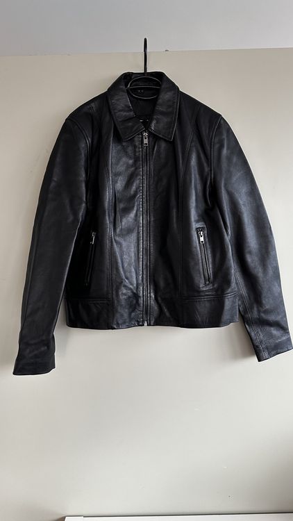 Giacche: Schwarze Echtlederjacke Gr. 42, neuwertig! – Nuovo (secondo la descrizione) da Winterthur venduto da -BeHappy24-