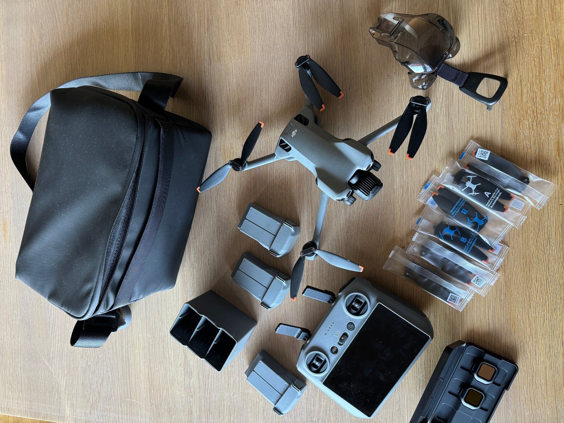 DJI RC Kits de montage: DJI Mini 5 Pro Combo – Neuf (Voir description) à Genève par Aymonbe 2