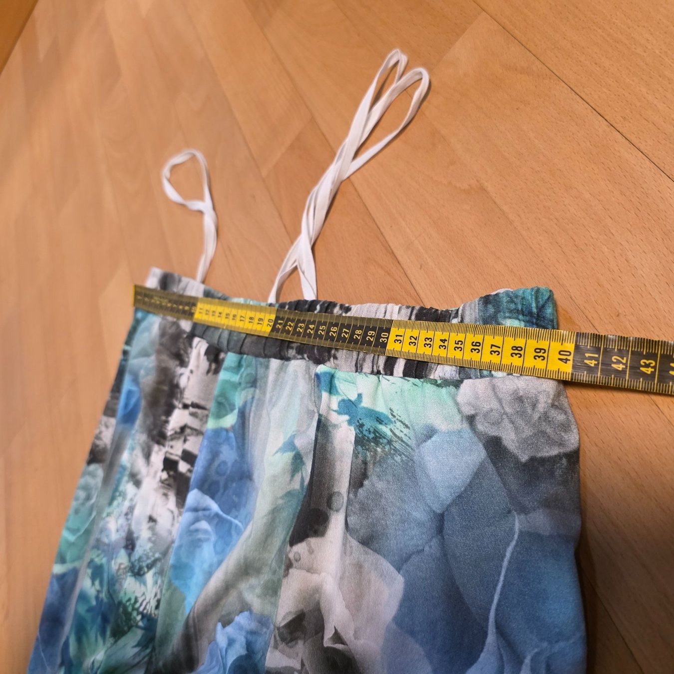 Gonne: Sommerrock Viskose Elastan Gr. L – Usato da Wald ZH venduto da CapLux 7