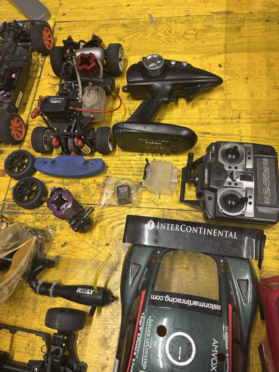 Modellismo RC: Auto RC da corsa, pezzi di ricambio e accessori vari! – Usato da basel venduto da Swiss._.1978 7
