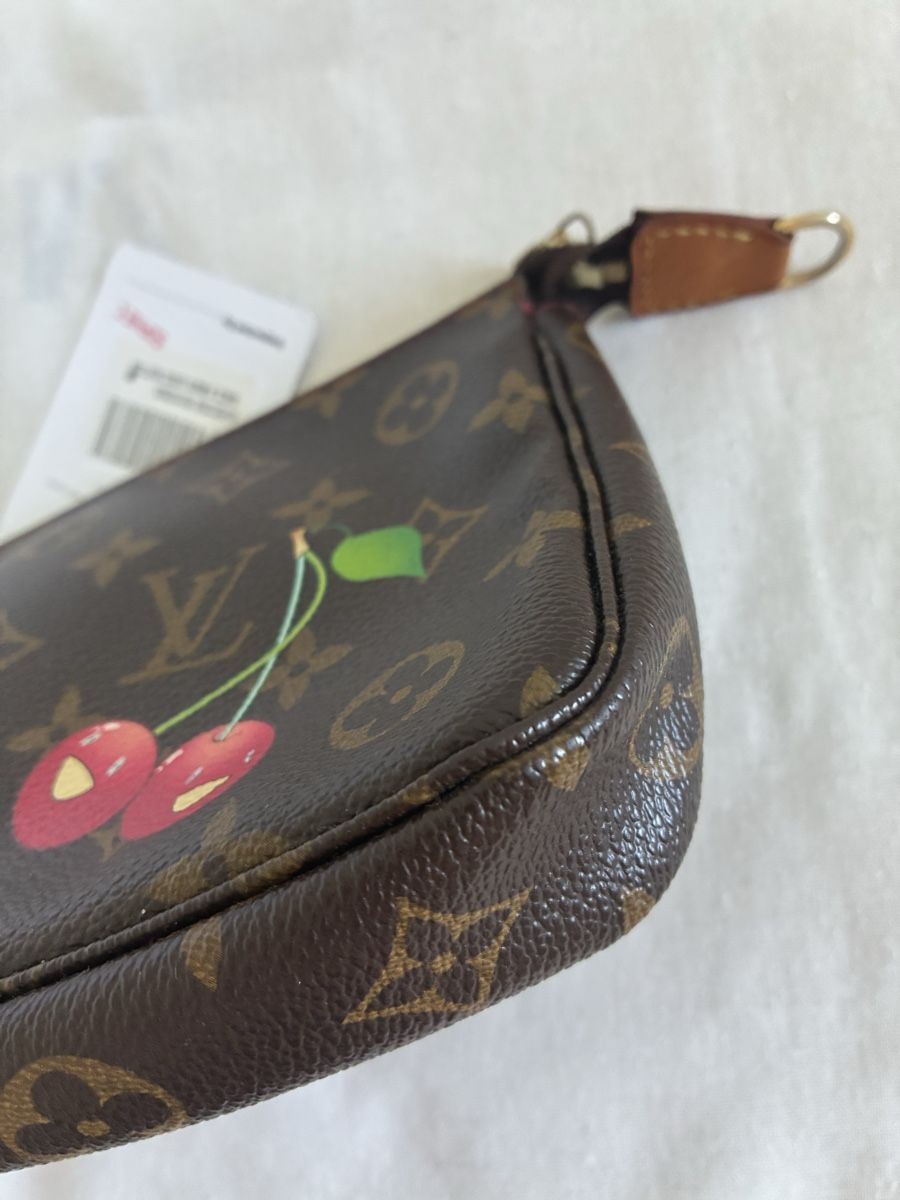 Louis Vuitton Borse da donna: Louis Vuitton Pochette Accessoires Cherry Monogram Murakami  – Usato da Basel venduto da ars_r7xd 5