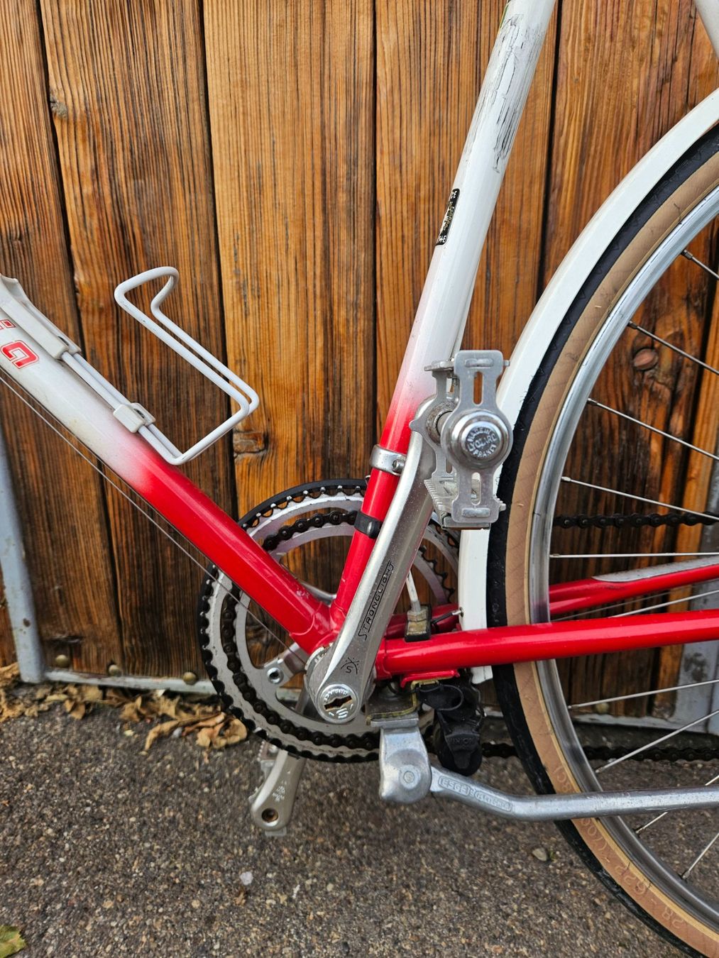 Mondia Biciclette: Vintage Rennvelo Mondia Citybike – Usato da Winterthur venduto da Dsc3 3