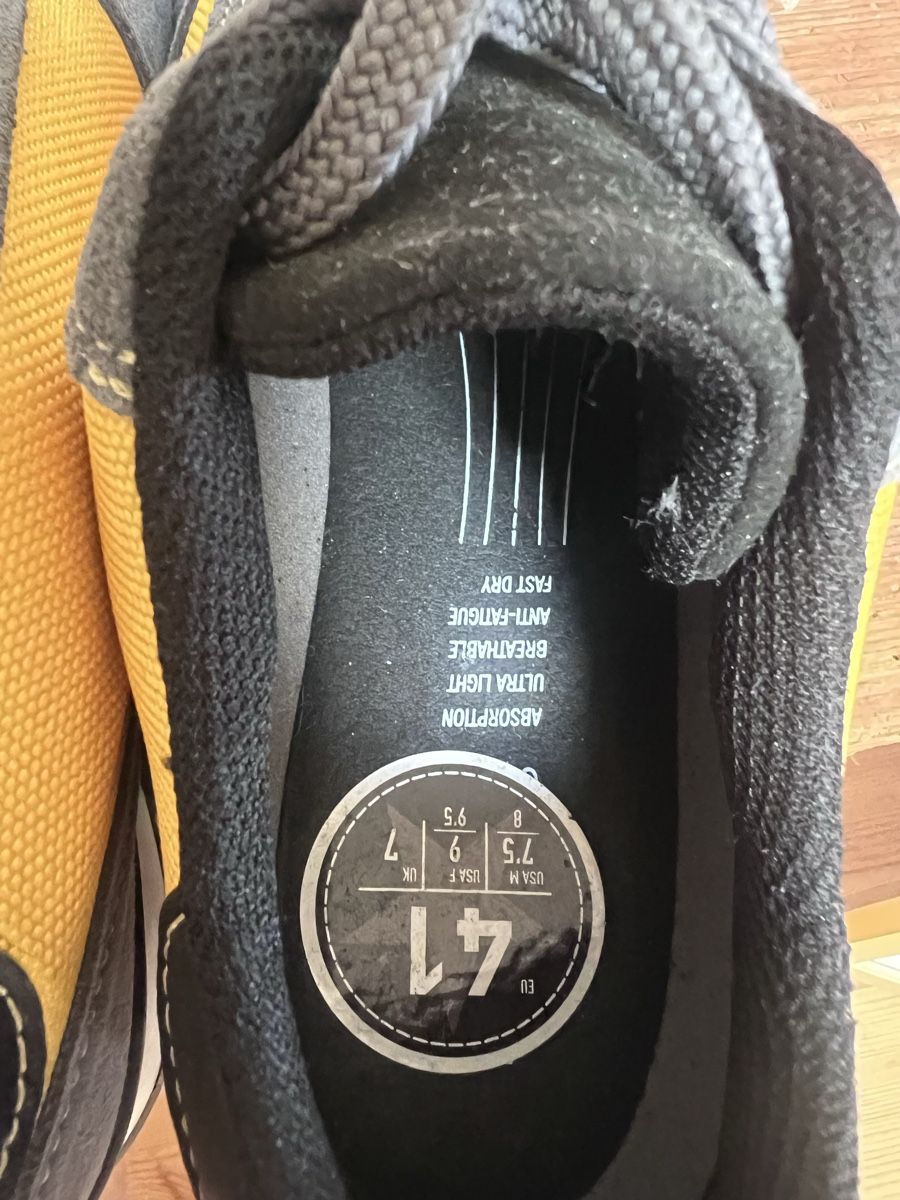 Scarpe da uomo: Wacker Neuson Sneaker Grösse 41 Neuwertig – Usato da Pfäffikon ZH venduto da Sandra07000 3