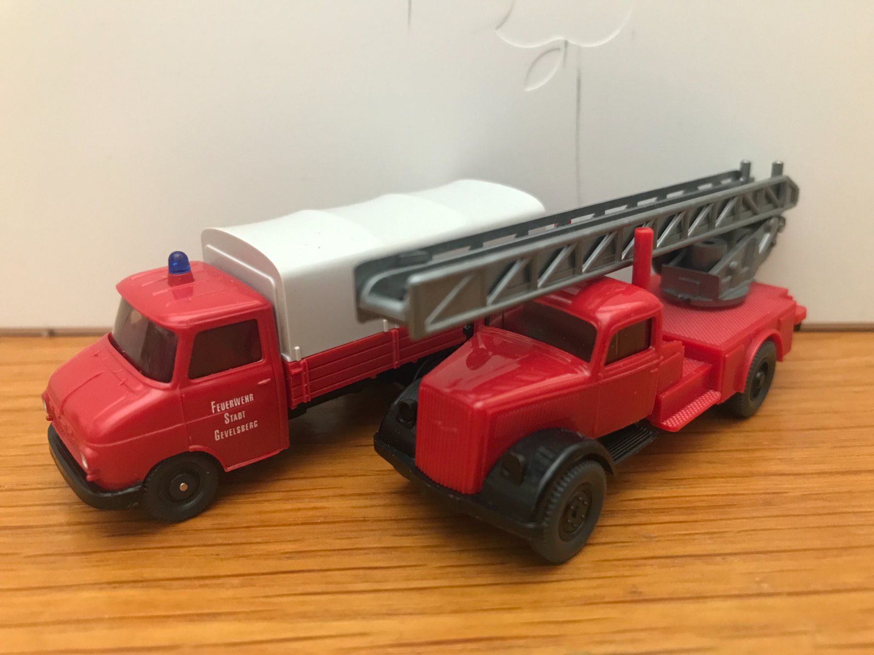 Modellautos: 2x Opel LKW Feuerwehr – Gebraucht aus Luzern von mey_s13