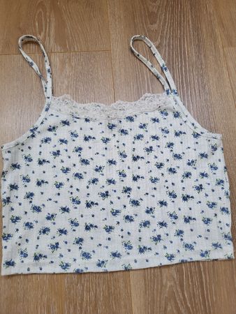 Top à fines bretelles S Dazy (Shein) imprimé floral blanc 