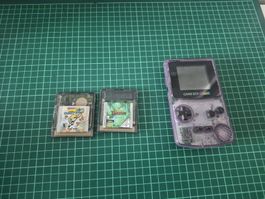 Nintendo Game Boy Color transparent mit zwei Spielen