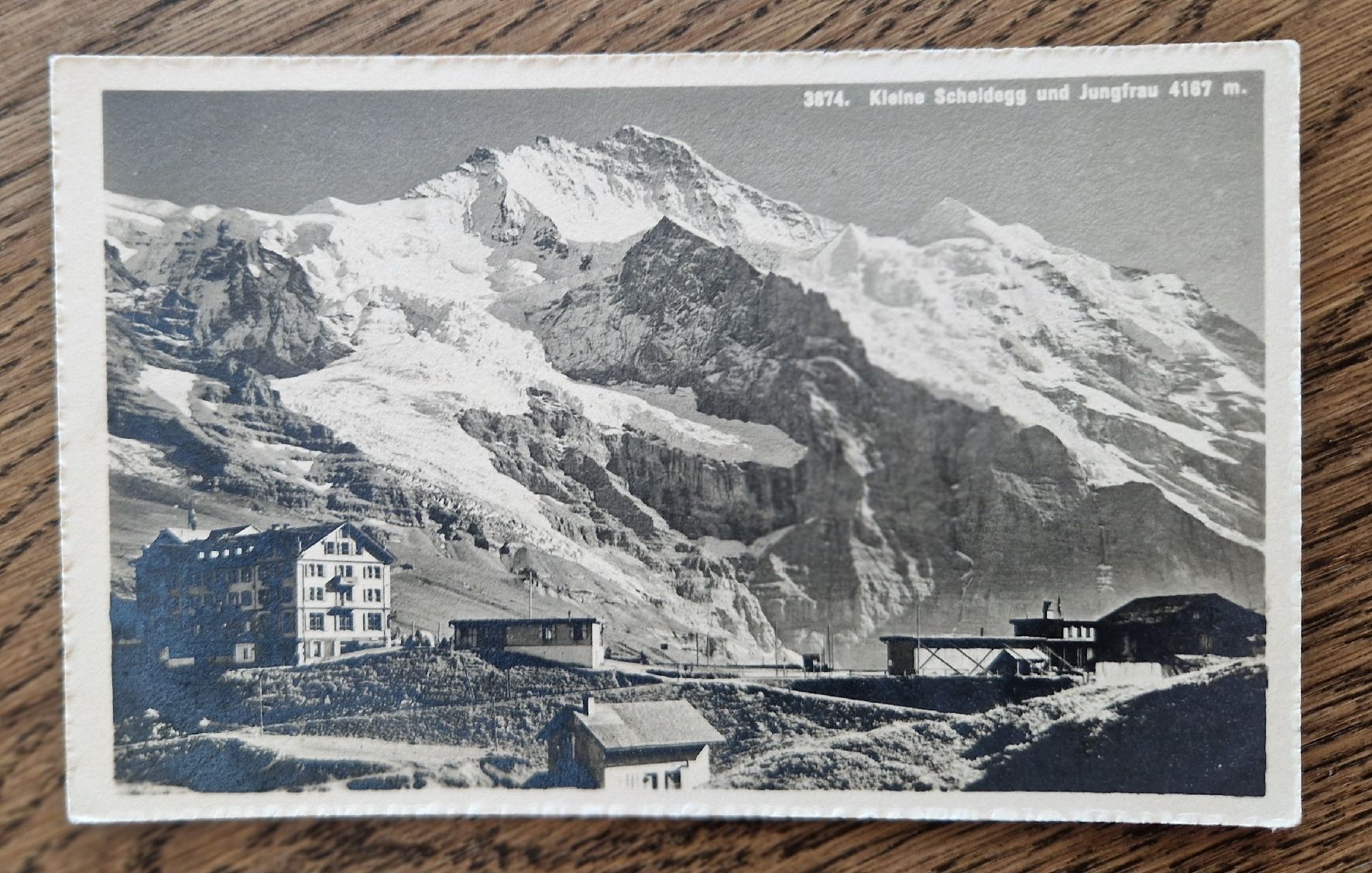 Cartoline postali: Kleine Scheidegg und Jungfrau – Usato da Ebikon venduto da Donar50