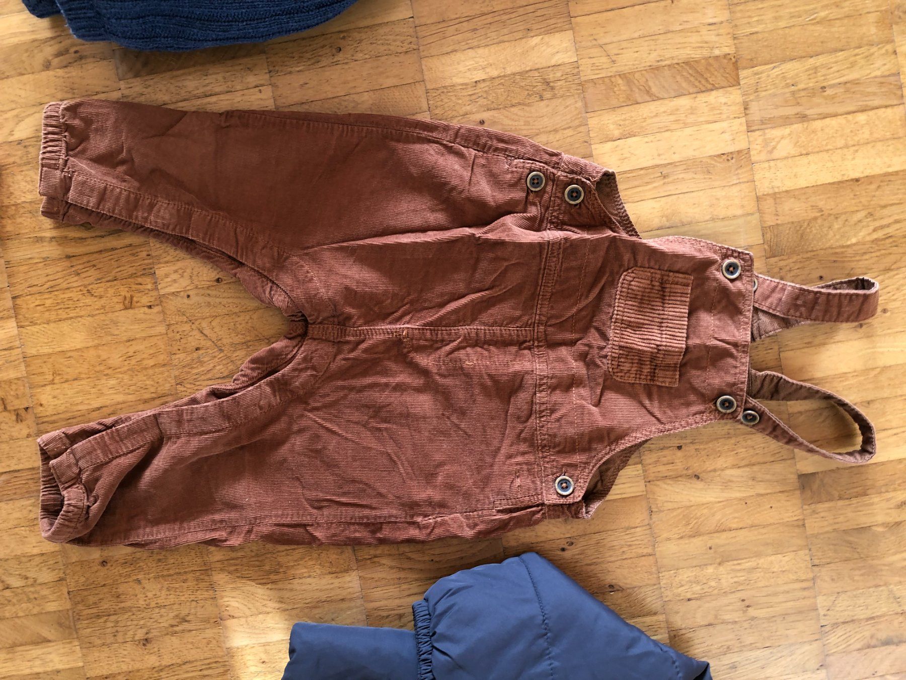 Lotti di vestiti: Kinderkleider und Schlafsack Tinsulate Gr. 80 – Usato da Bassersdorf venduto da sammelfloh 3