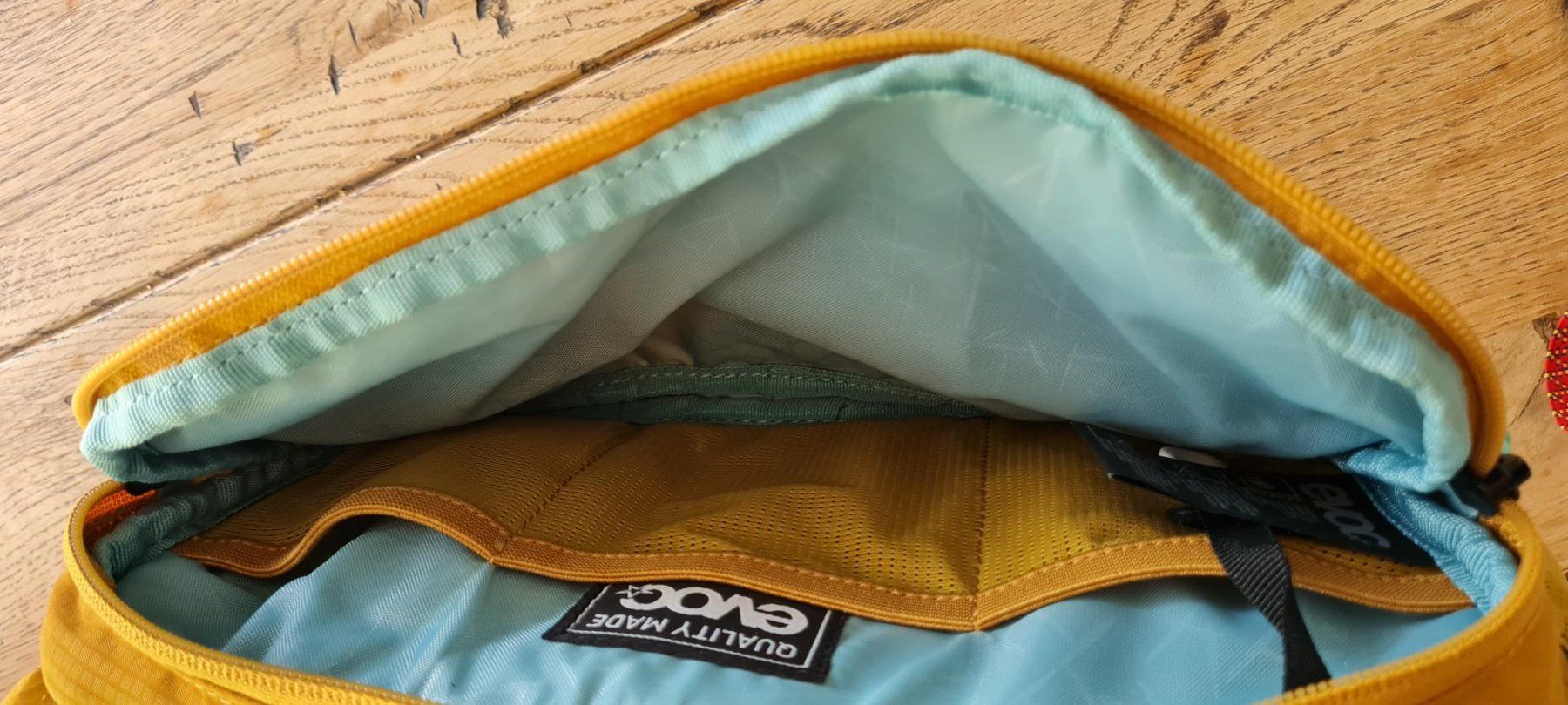 Evoc Borse: Hip Pouch von Evoc 1 Liter senfgelb – Usato da Bäriswil BE venduto da irwu 3