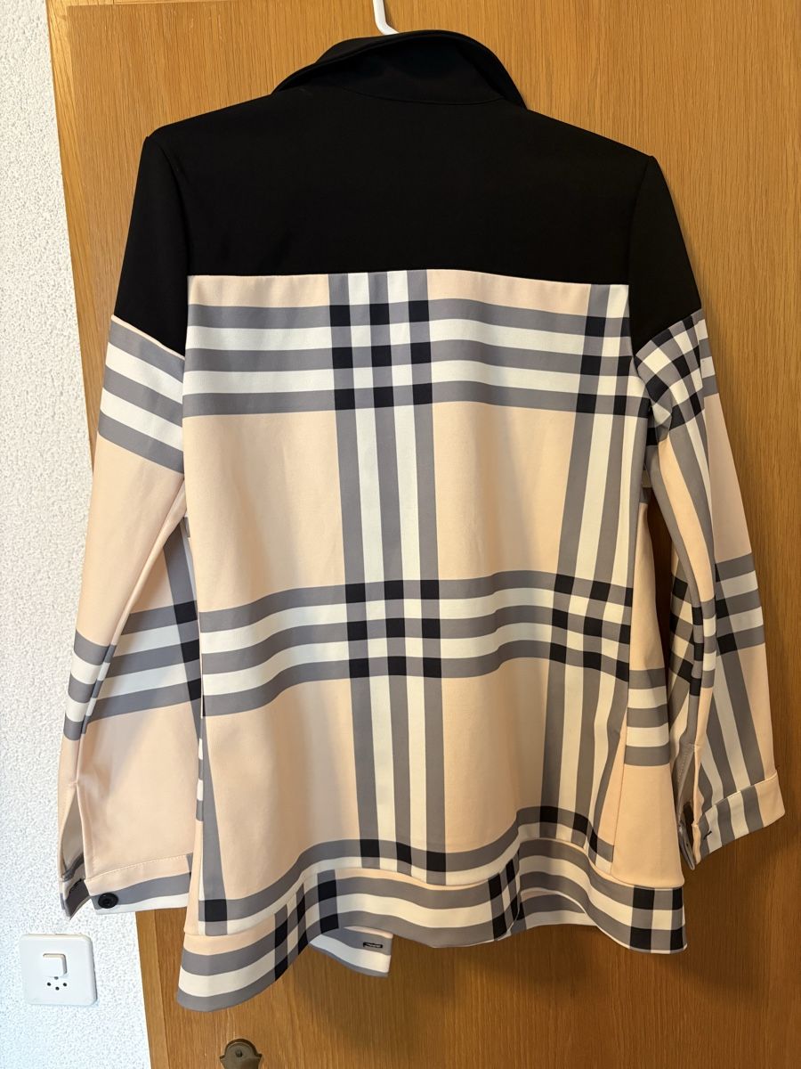 Jacken: ChicMe Jacke im Trend Karo Muster, Grösse M – Gebraucht aus Gamsen von Jessi_Booh 1