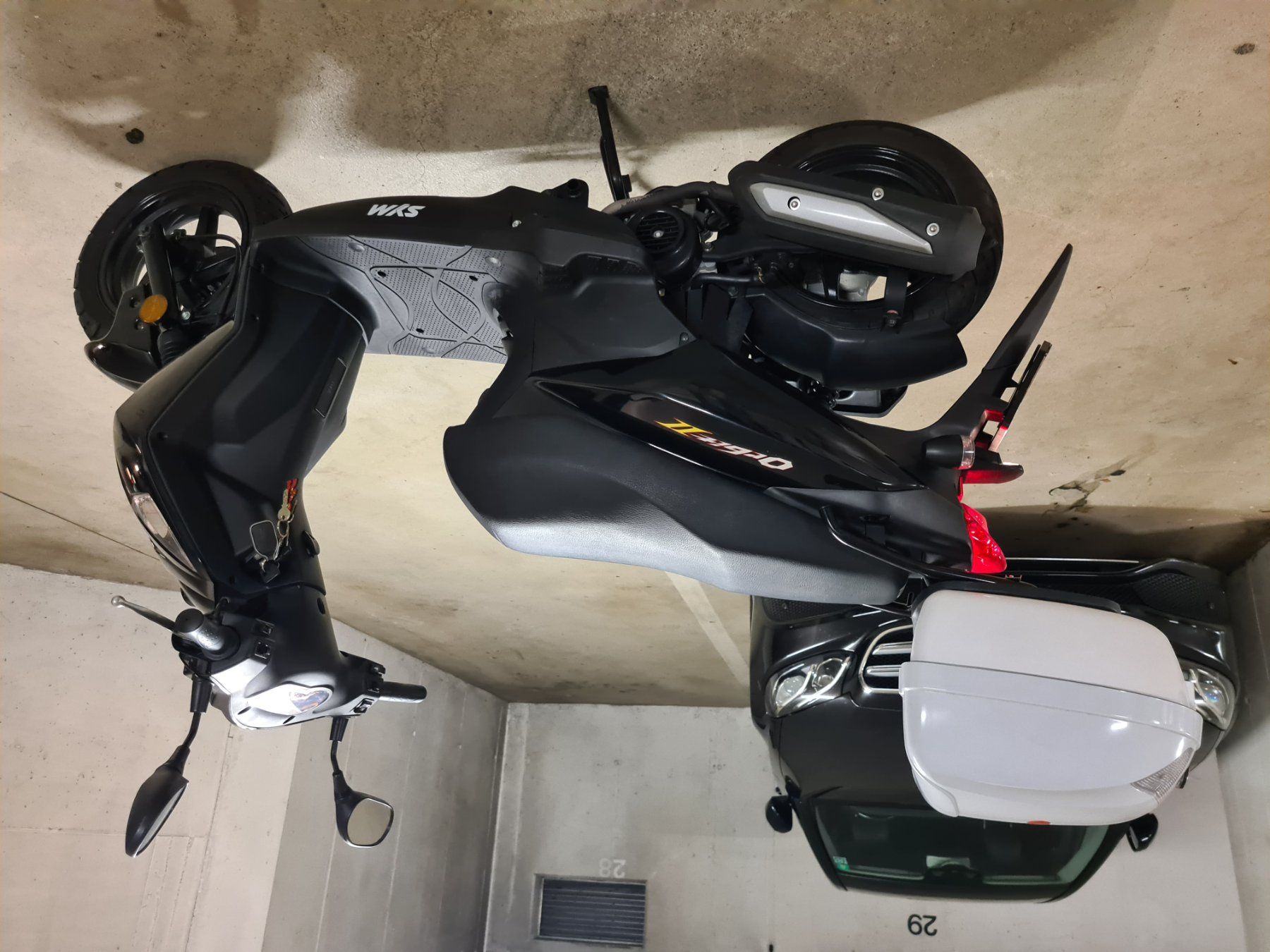 Sym Strasse: Roller Sym Orbit 50 schwarz mit Topcase AG 42366 – Gebraucht aus Herznach von gra_6qjv 2