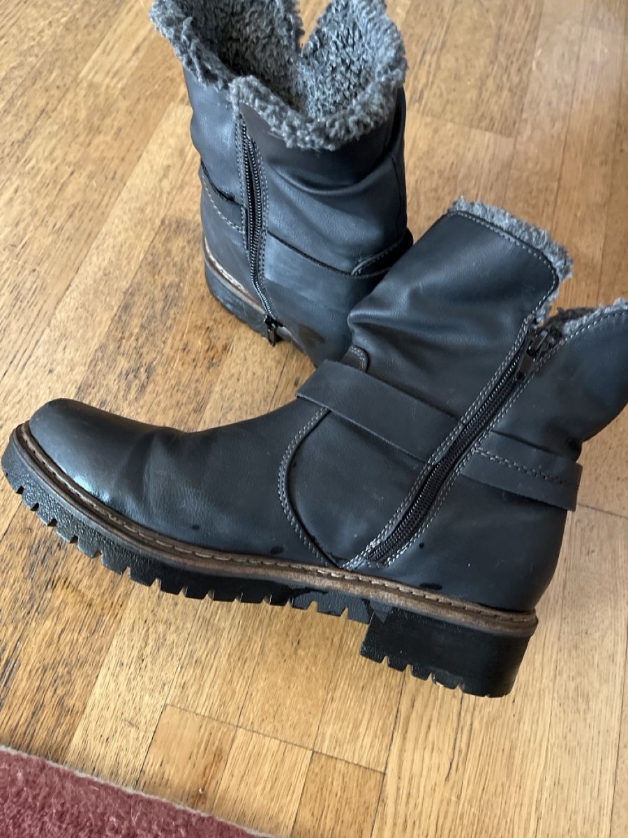 Scarpe da donna: Boots gr.39 – Usato da Jenaz venduto da Gba63 2