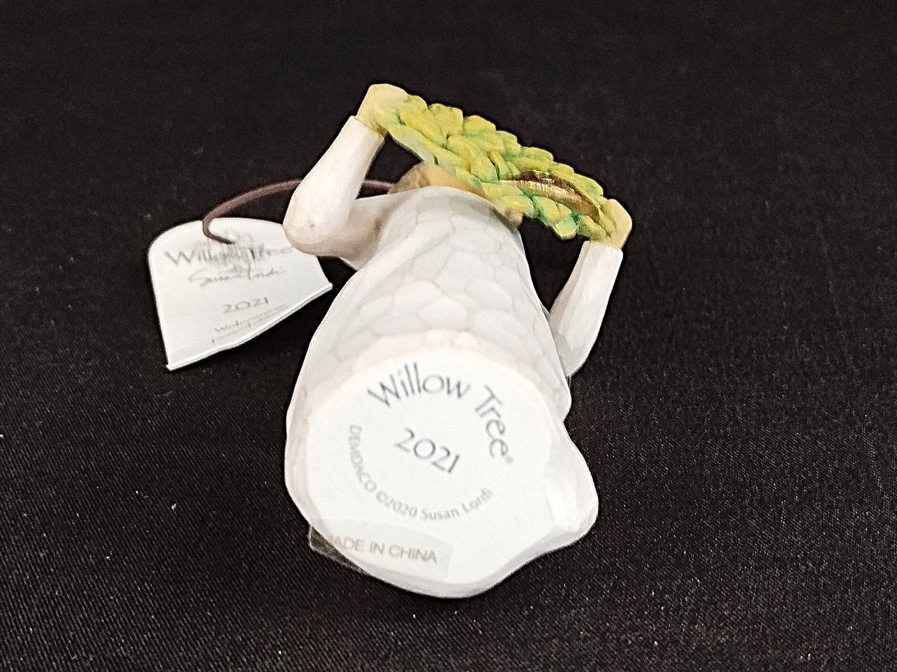 Willow Tree Figuren: DEMDACO Willow Tree Figur "Ornament 2021" – Gebraucht aus Schübelbach von Restwert_Schubelbach 4