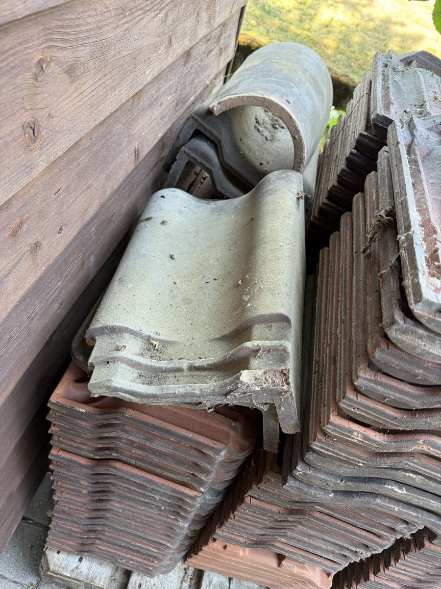 Altri materiali da costruzione: Tonziegel Laufen Modell 561 – Usato da Wolfwil venduto da and_t8mz 3