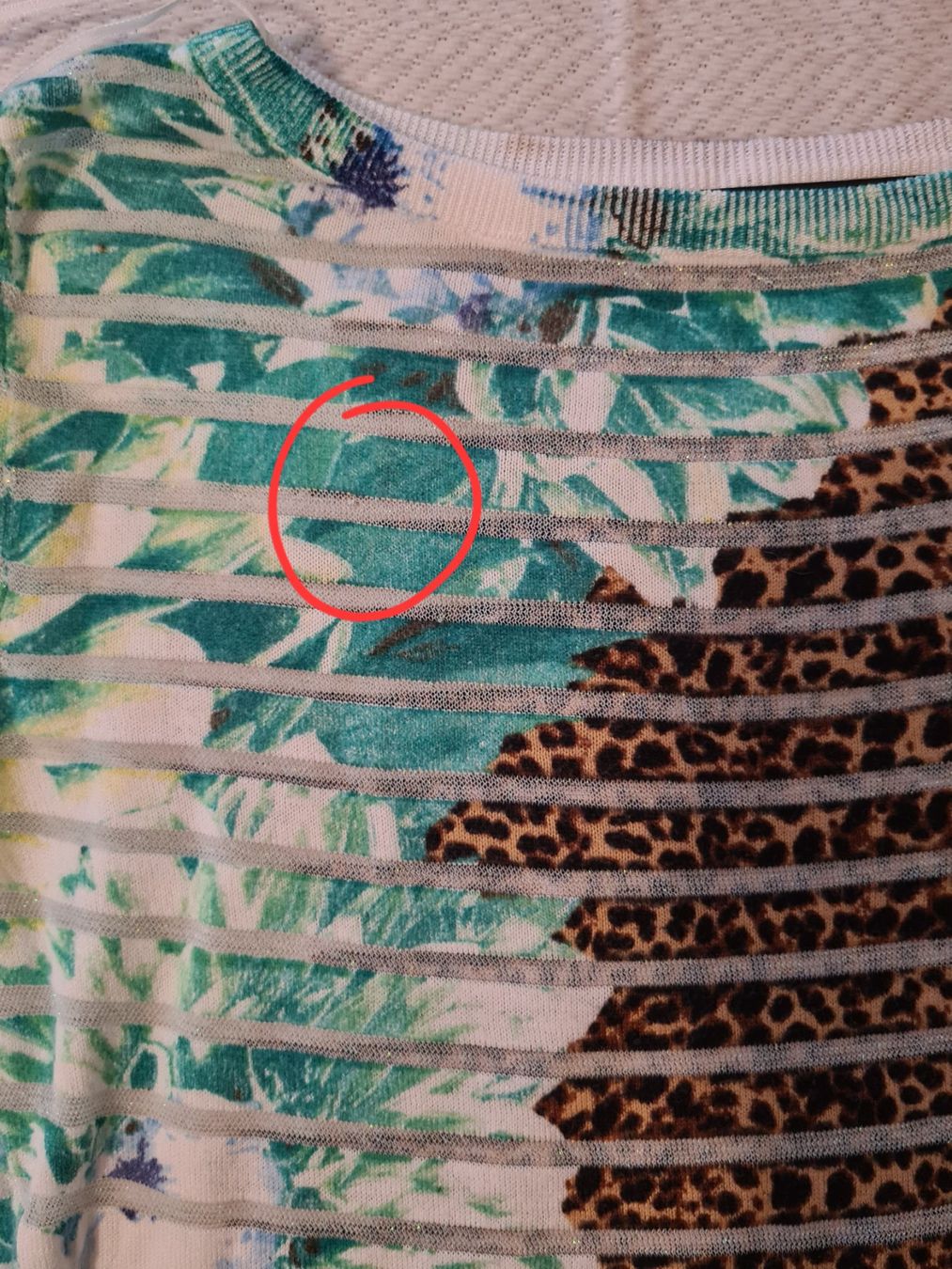 Guess Maglioni & Felpe: Guess Pullover Gr. S - Leoparden- & Tropenmuster – Usato da Biel/Bienne venduto da mister1chf 7