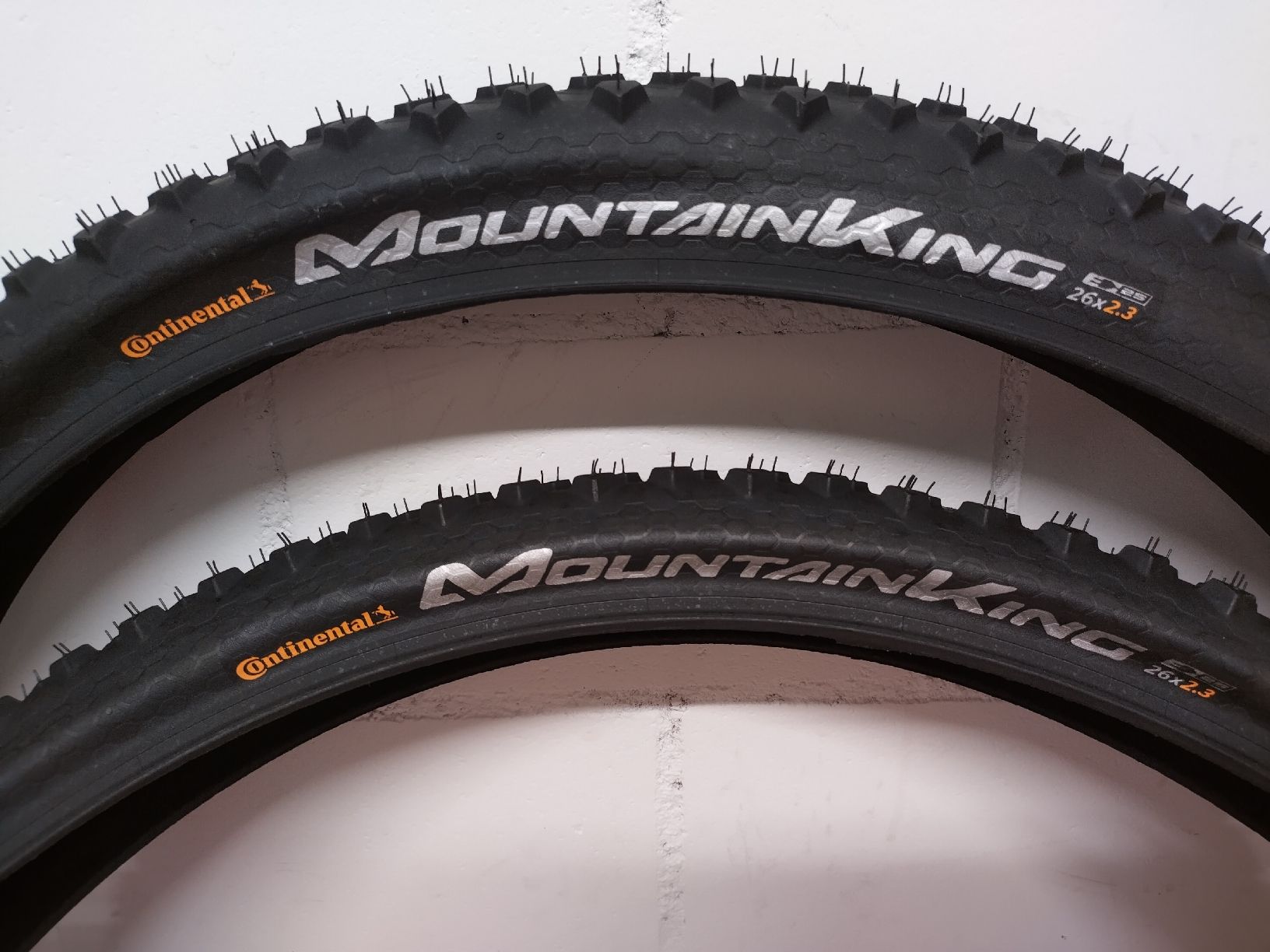 Continental Pneumatici & Ruote complete: Continental - Mountain King  – Nuovo (secondo la descrizione) da Hombrechtikon venduto da findik 6