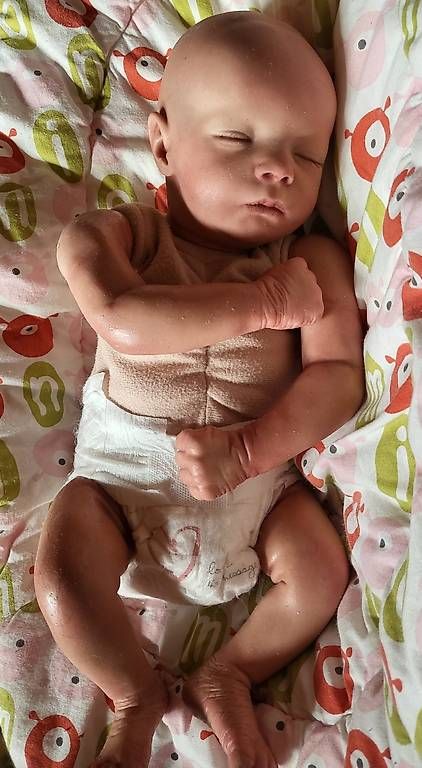 Reborn Bambole: Reborn Teilsilikonbaby Callie – Usato da Reigoldswil venduto da Gigelino 4