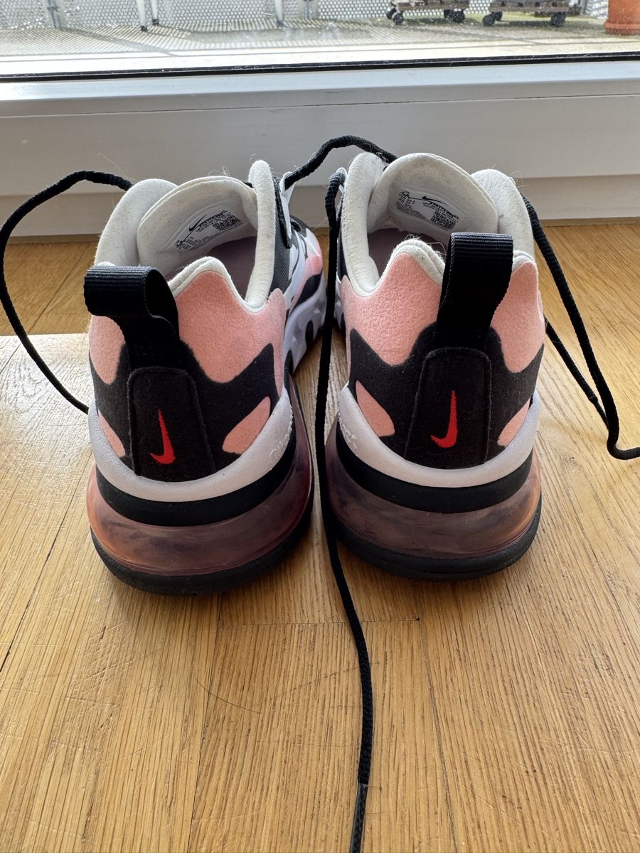 Nike Scarpe da donna: Nike Air Max 270 React, Gr. 38.5, Top Zustand – Usato da Langenthal venduto da Biiimba 2