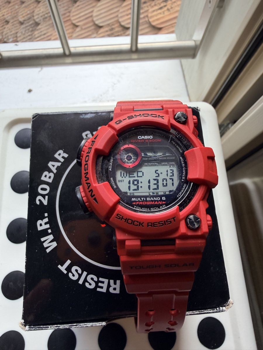 Casio Orologi: Casio Frogman GWF-1000RD-4JF Men in Burning Red – Usato da Choulex venduto da Krivettemagique