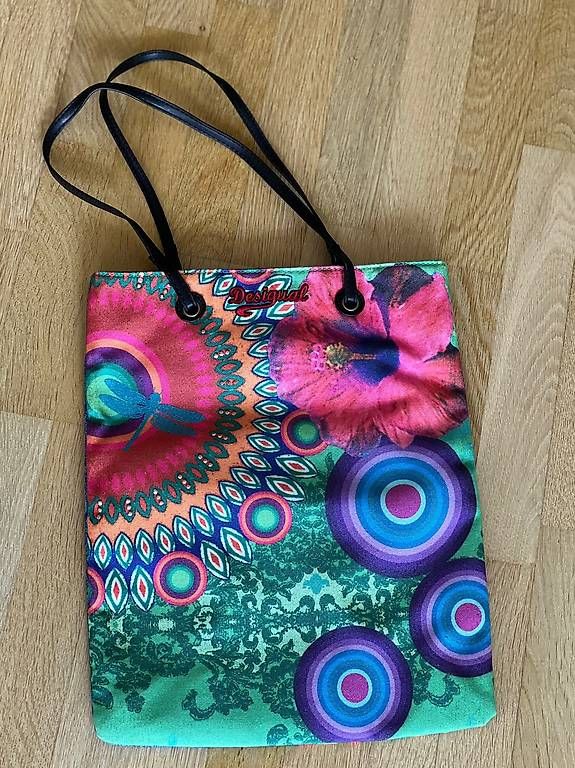 Sacs femmes: Desigual Schultertasche NEU – D'occasion à Bern par tam_vv72 1
