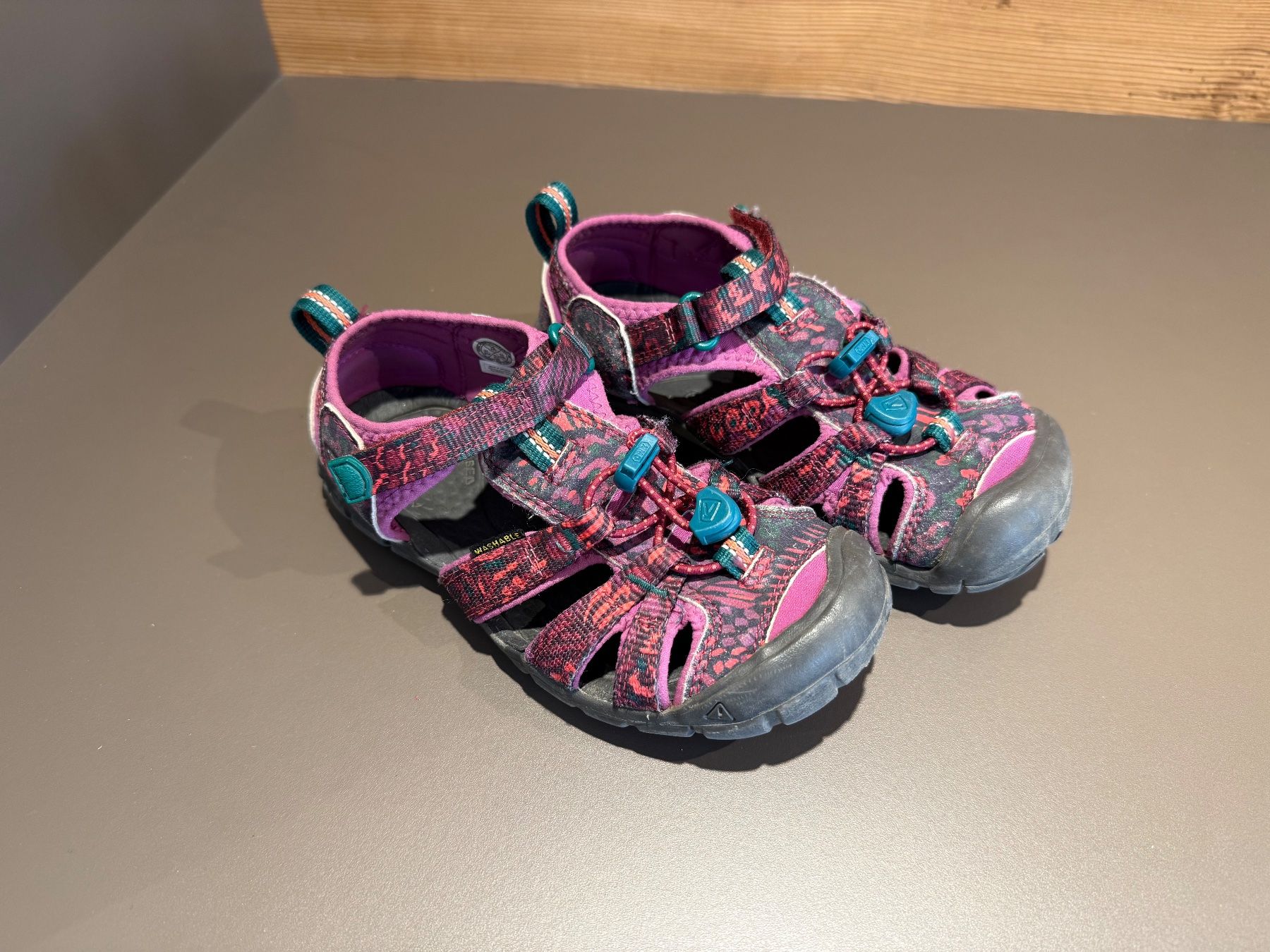 Chaussures filles: Keen Sandale 31 – D'occasion à Egg-Flawil par Klibis 1