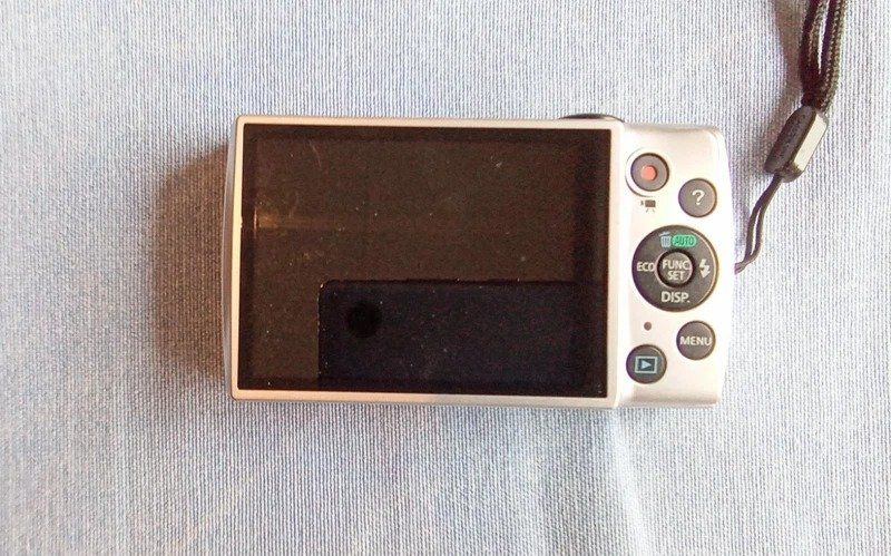 Canon Fotocamera: Canon Power Shot A2600 16.0MP – Usato da Reinach BL venduto da colmarer 5