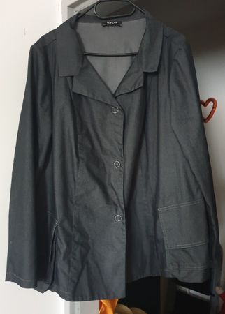 TOMO schöne Jacke Gr. 3