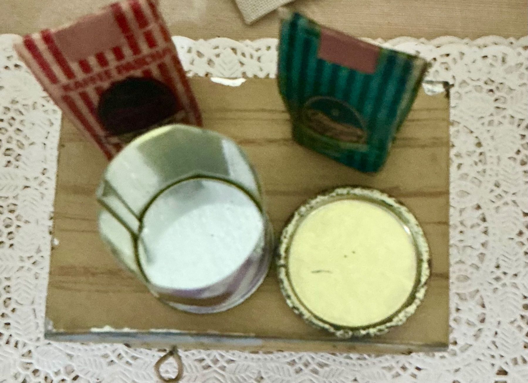 Tutte le decorazioni: ALTES INCA KAFFEE BLECHBÜCHSLI – Usato da Zell LU venduto da Silvermemory 2