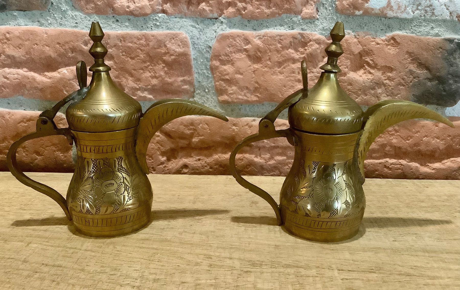 Teiere: Vintage Messing Dallah Kaffeekannen Set - Deko – Usato da Root venduto da ENGLAND-TREASURES 7