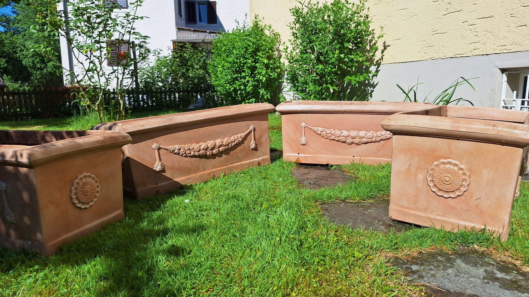 Vasi per fiori: 1-4x dekorative, grosse, robuste Pflanzentröge – Usato da Emmenbrücke venduto da han_x7rh 1
