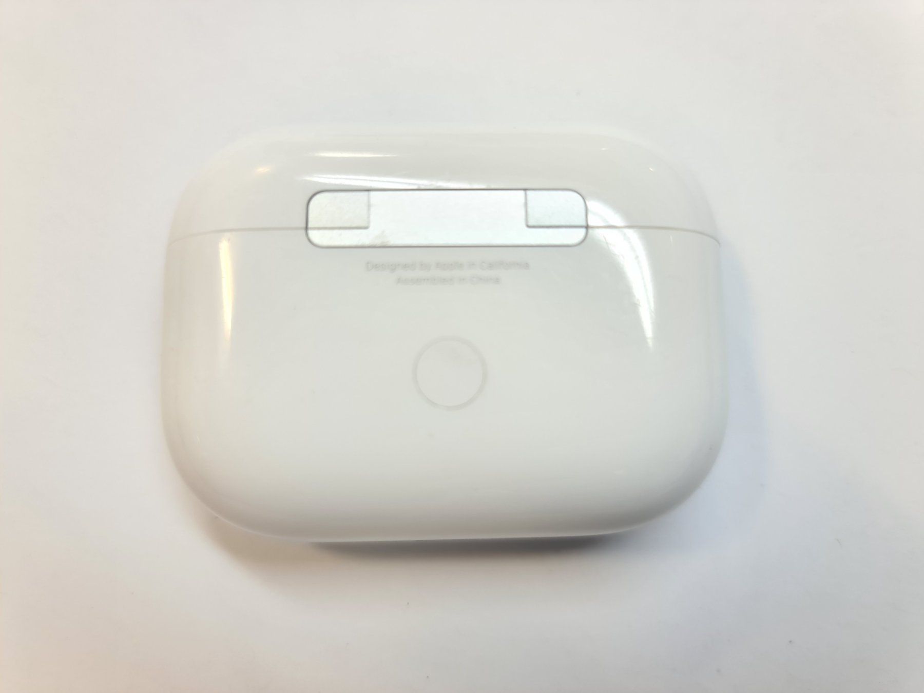 Apple Ladegeräte: APPLE Ladecase AirPods Pro 2. Generation (100134) – Gebraucht aus Zürich von fundsachenverkauf 1