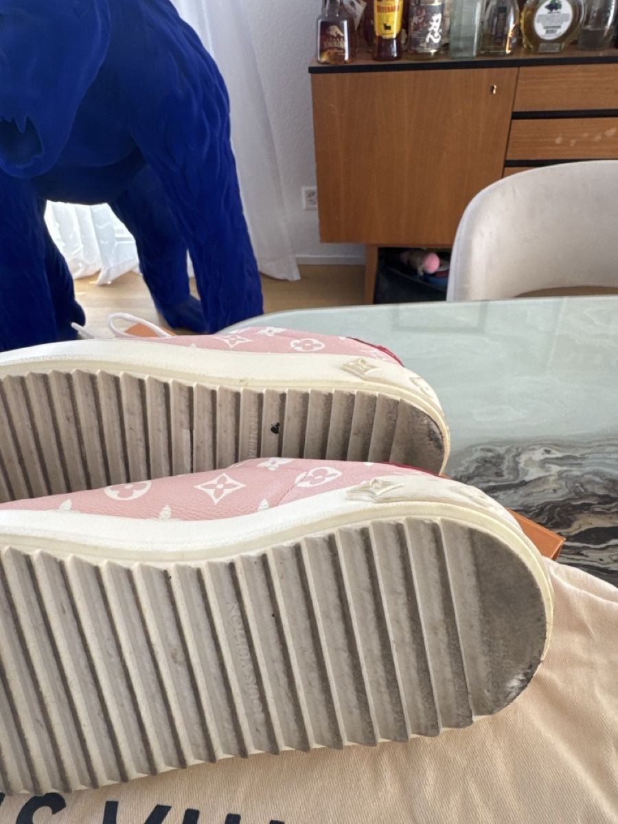 Louis Vuitton Scarpe da uomo: Louis Vuitton Time Out Sneaker Rosa – Usato da Zürich venduto da mah_zb5t 2
