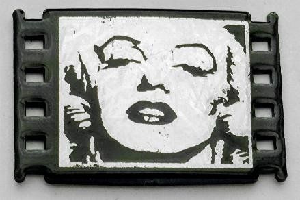 Placchette & Badge: Marylin Monroe Pin – Usato da Pfäffikon ZH venduto da Colacity